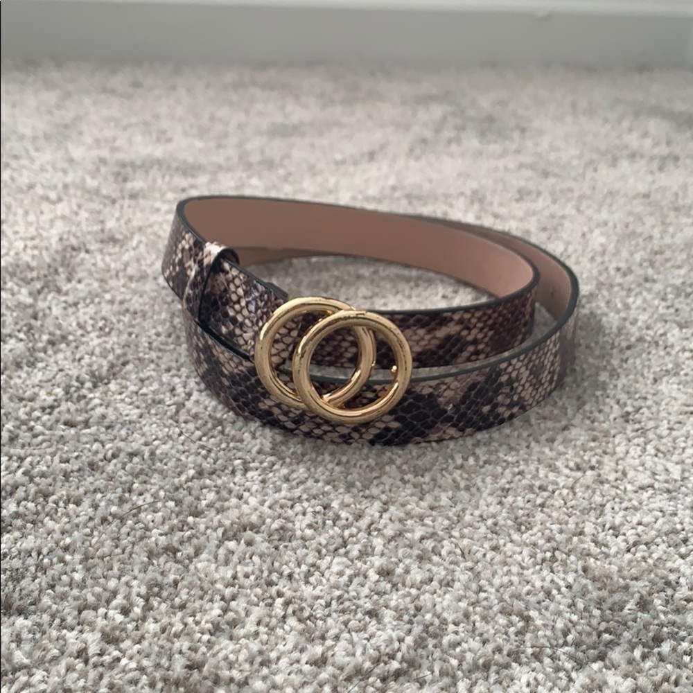 H and m snakeskin belt